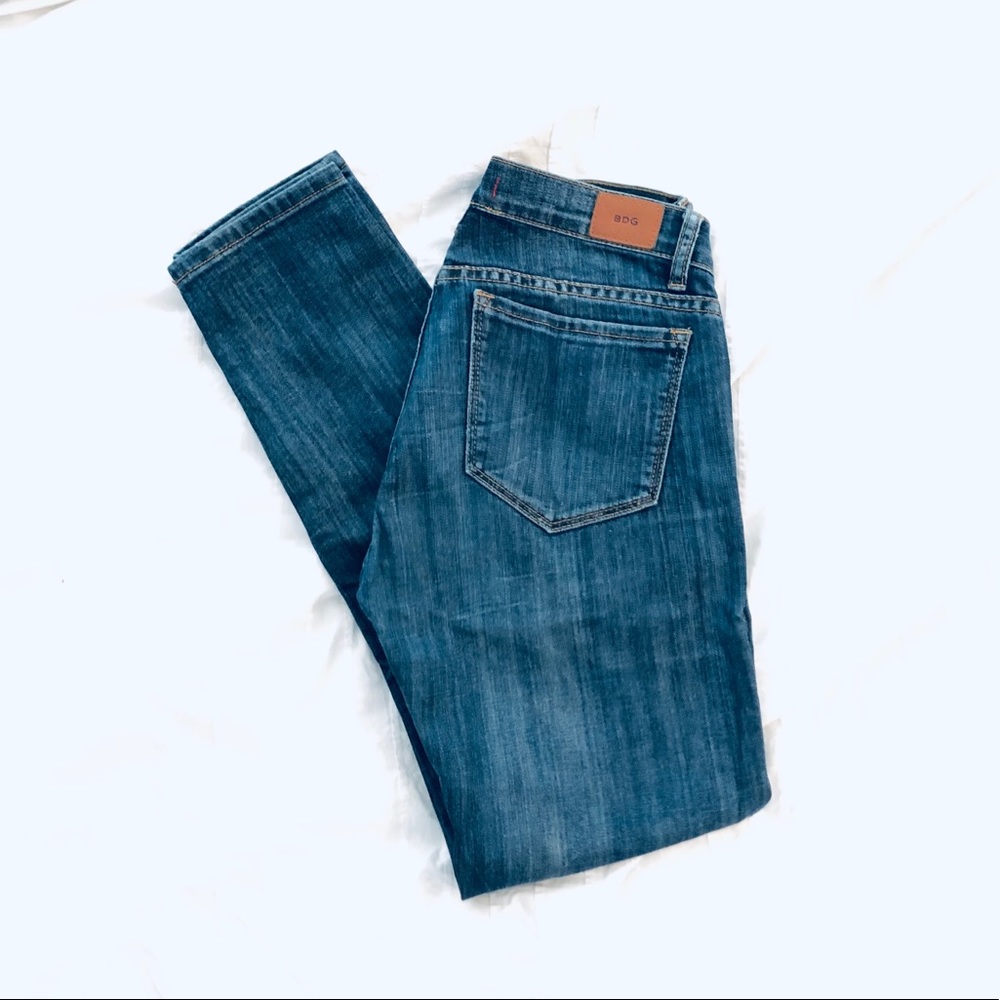 BDG midrise cigarette ankle 27/30